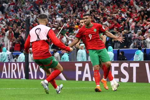 ثنائية حمد الله تقود المغرب للتقدم على الأردن في نهائي كأس العرب (فيديو)